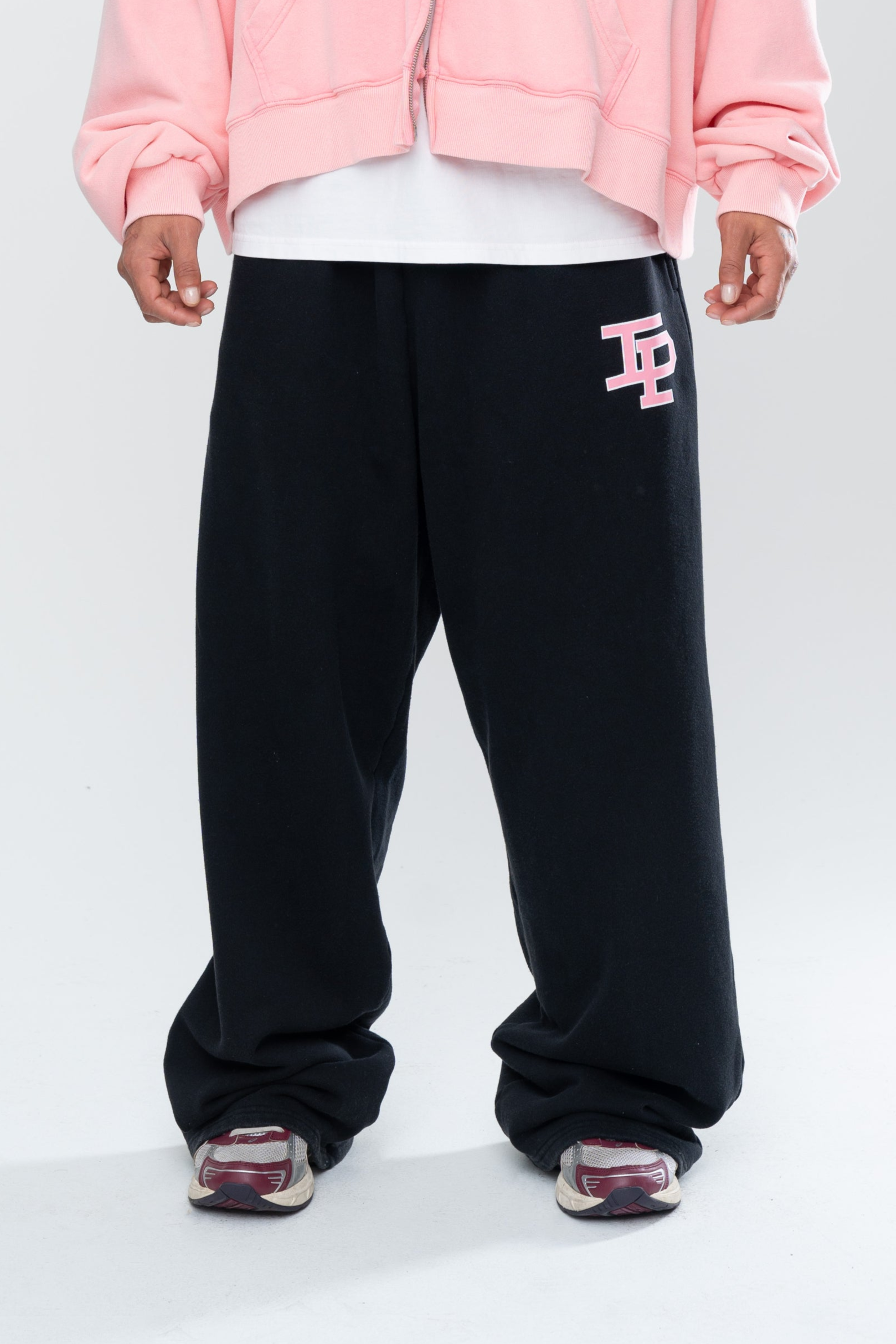 CLASSIC BAGGY SWEATS - BLACK/PINK