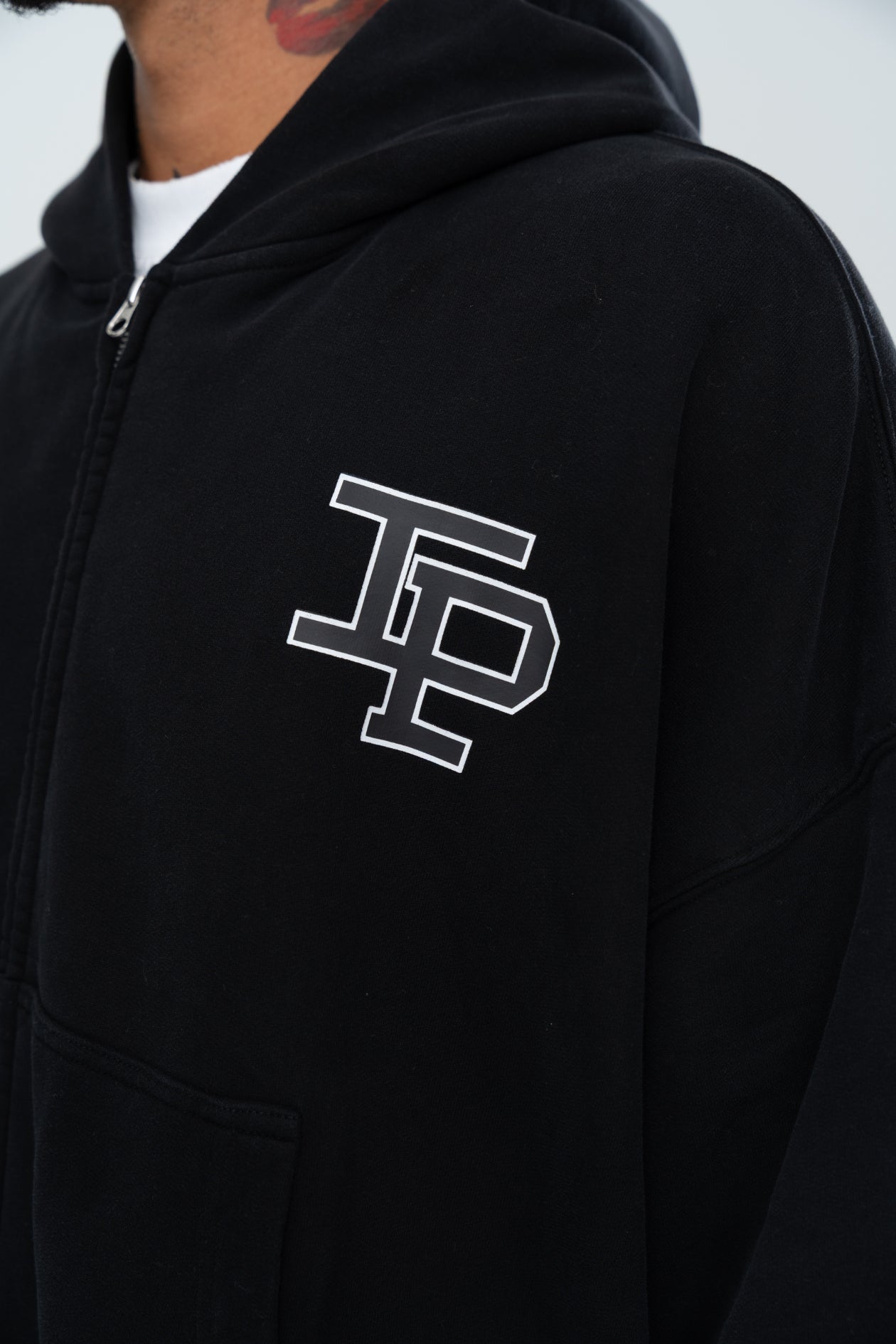 CLASSIC DOUBLE ZIP HOODIE - BLACK