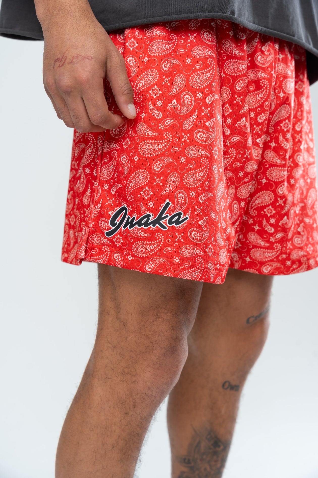 CLASSIC PAISLEY MESH SHORTS - RED