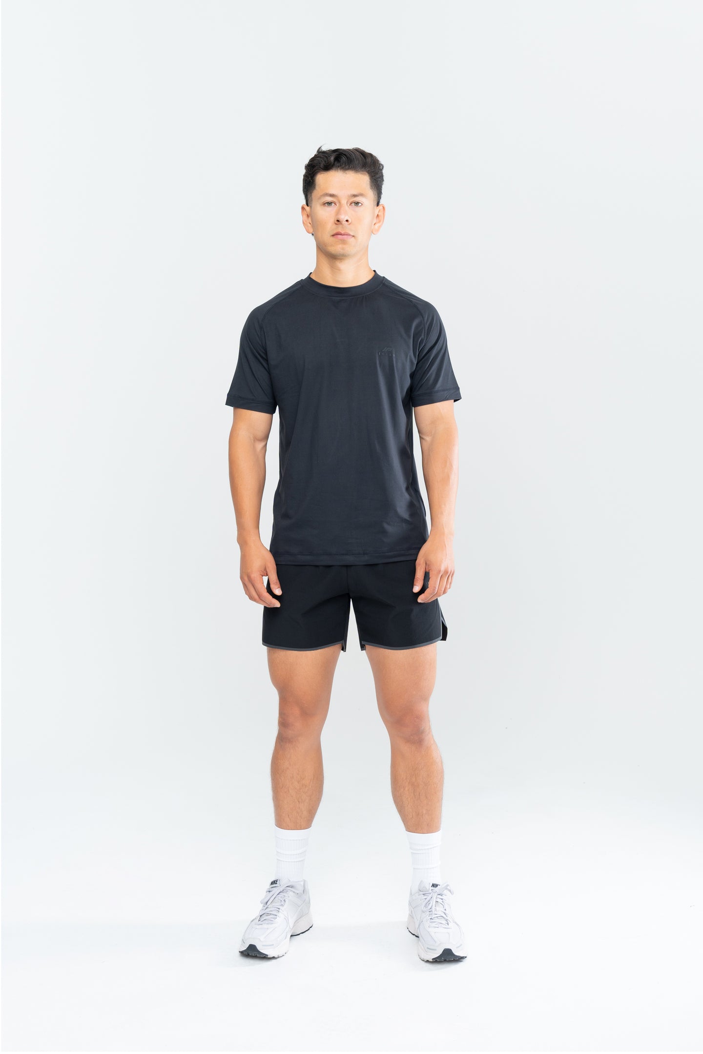 CORE PERFORMANCE SHORT SLEEVE - JET BLACK