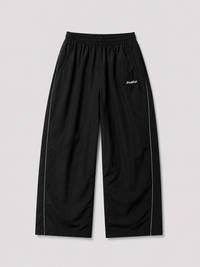 BASICS BAGGY TRACKPANTS - BLACK
