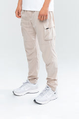 MEN'S PERFORMANCE TECH CARGO JOGGERS - TAUPE